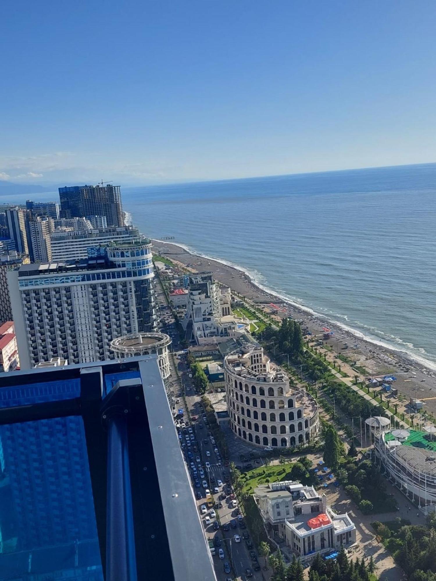 Holiday Point Orbi City Aparthotel Batumi Exterior photo